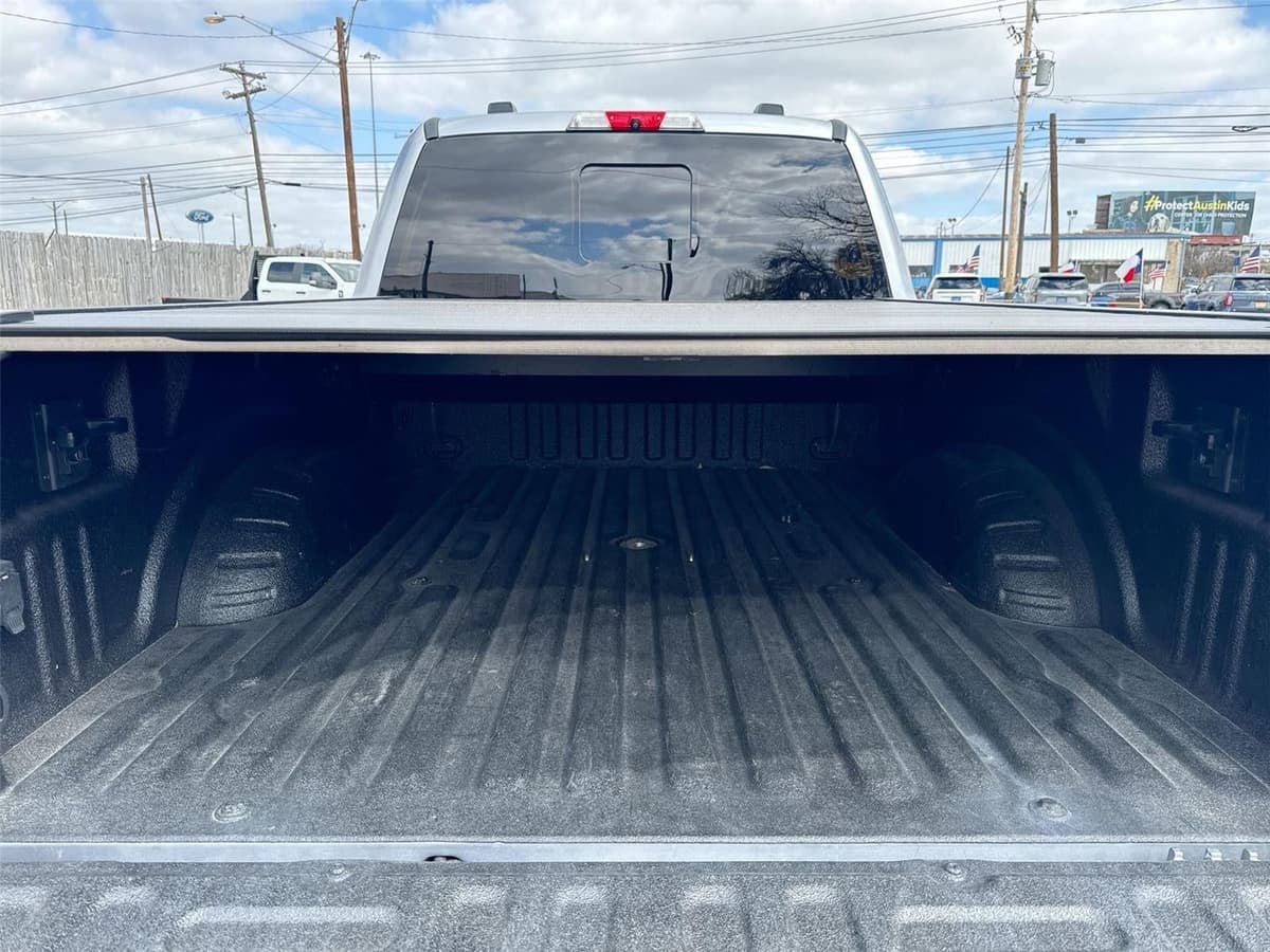 2022 Ford Super Duty F-250 - Image 21