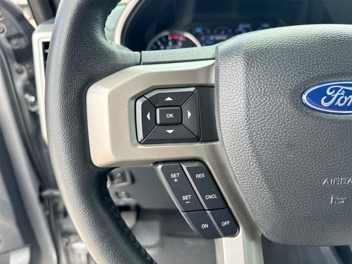 2022 Ford Super Duty F-250 - Image 28