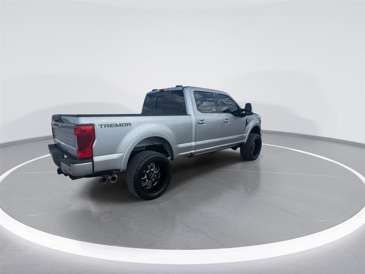 2022 Ford Super Duty F-250 - Image 8