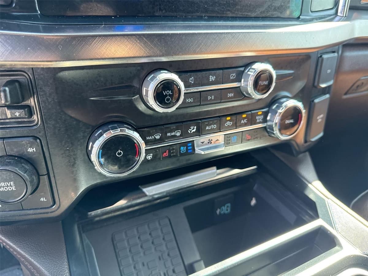 2024 Ford Super Duty F-250 - Image 17