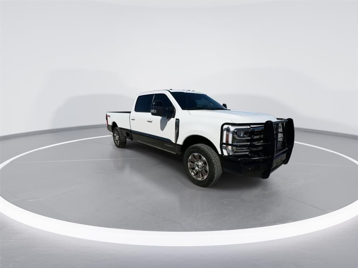 2024 Ford Super Duty F-250 - Image 2