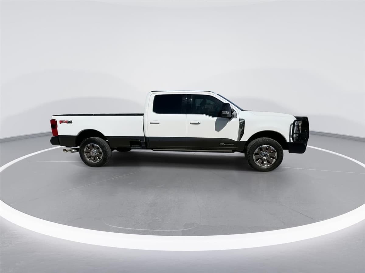 2024 Ford Super Duty F-250 - Image 9