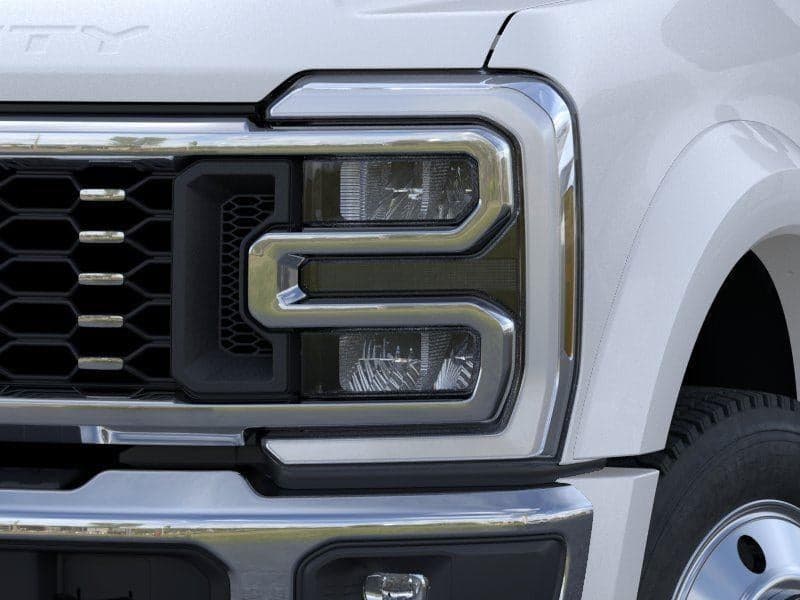 2026 Ford Super Duty F-450 - Image 18