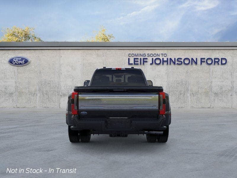 2026 Ford Super Duty F-450 - Image 5