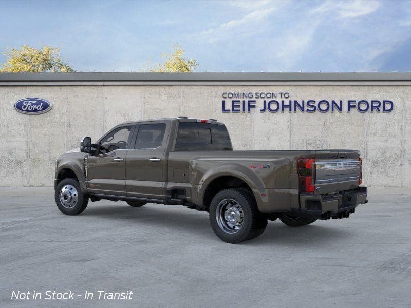 2026 Ford Super Duty F-450 - Image 4