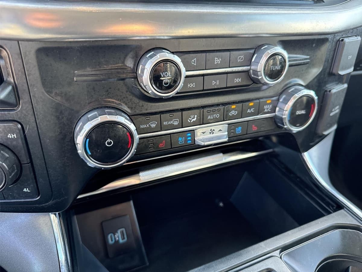 2023 Ford F-150 - Image 17