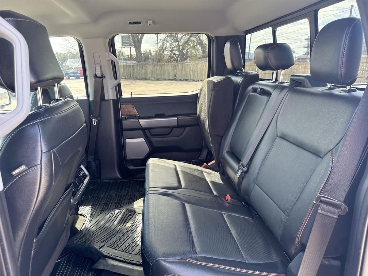 2022 Ford F-150 - Image 24