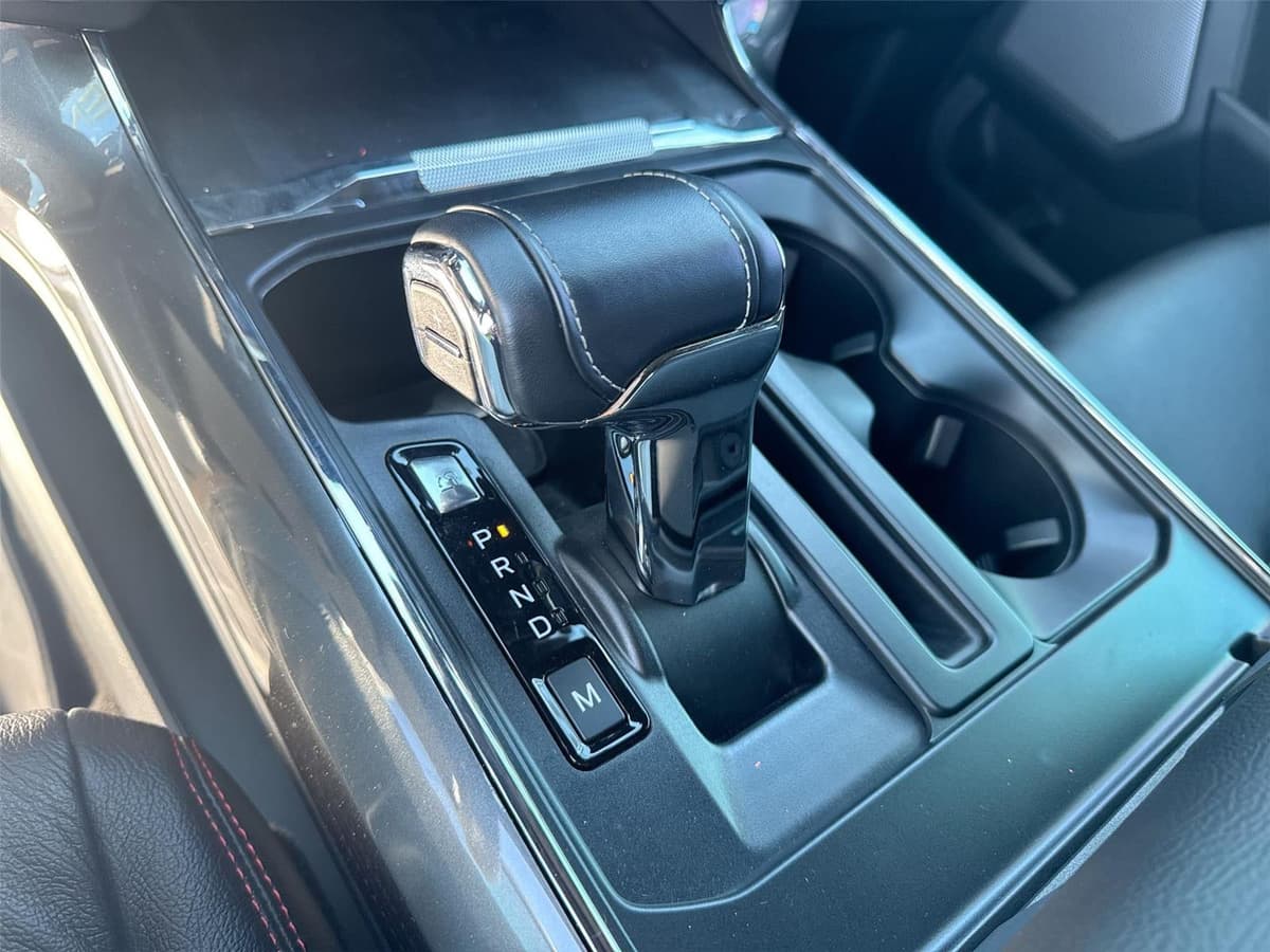 2022 Ford F-150 - Image 12