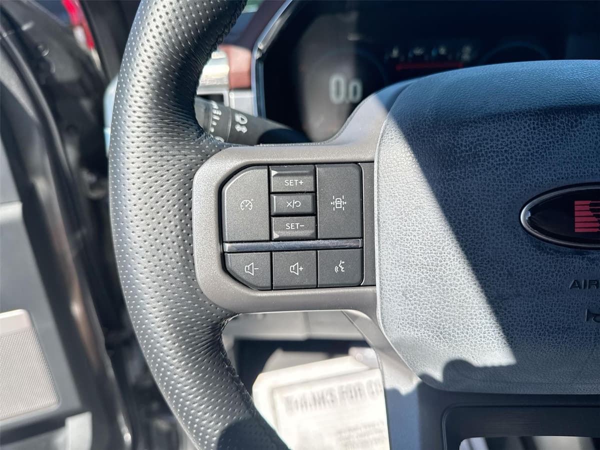 2022 Ford F-150 - Image 17