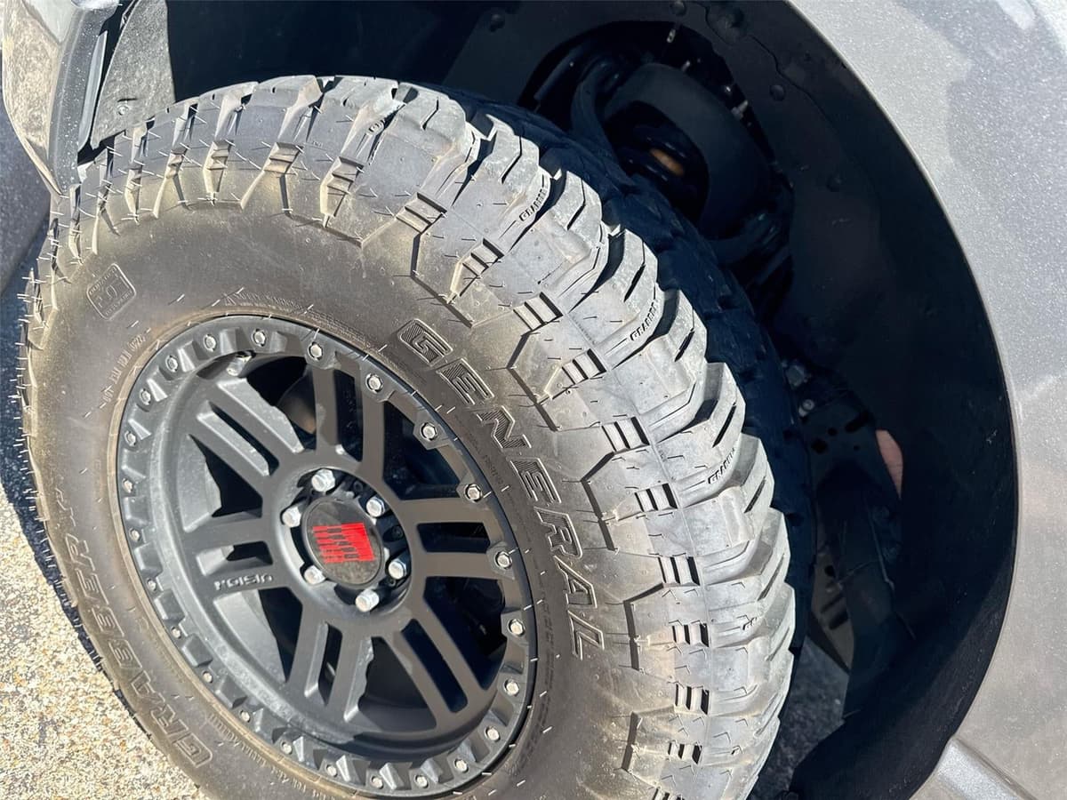 2022 Ford F-150 - Image 24