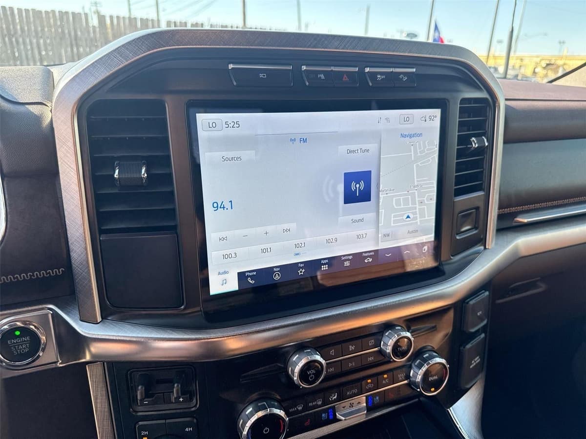 2023 Ford F-150 - Image 12