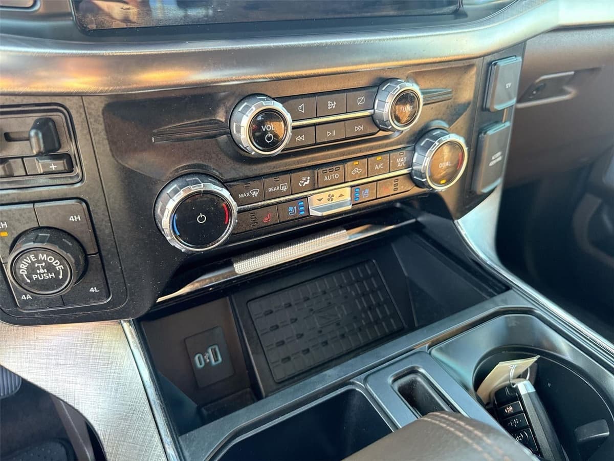 2023 Ford F-150 - Image 17