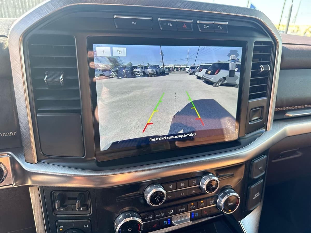 2023 Ford F-150 - Image 24