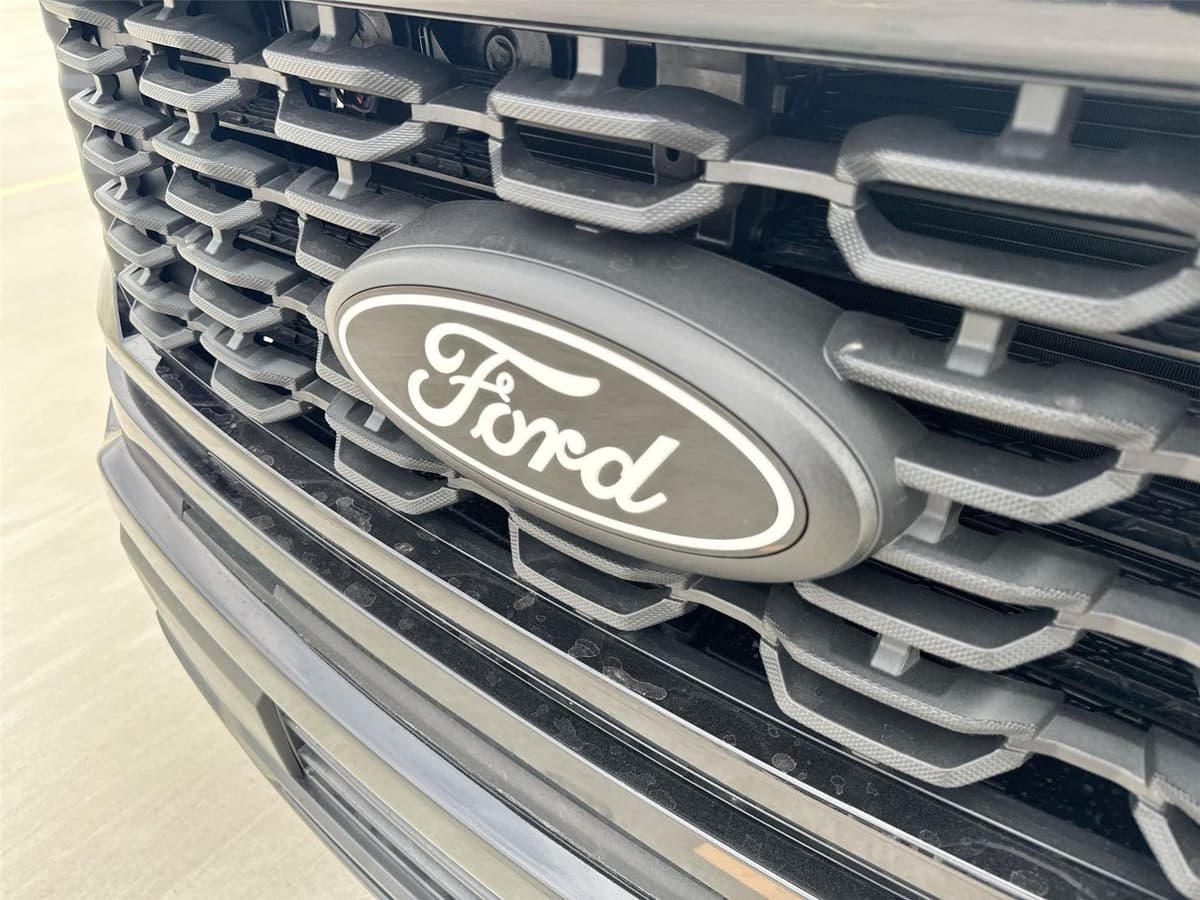 2025 Ford F-150 - Image 29