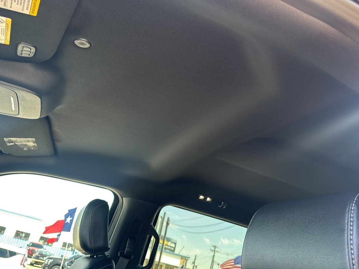 2025 Ford F-150 - Image 12