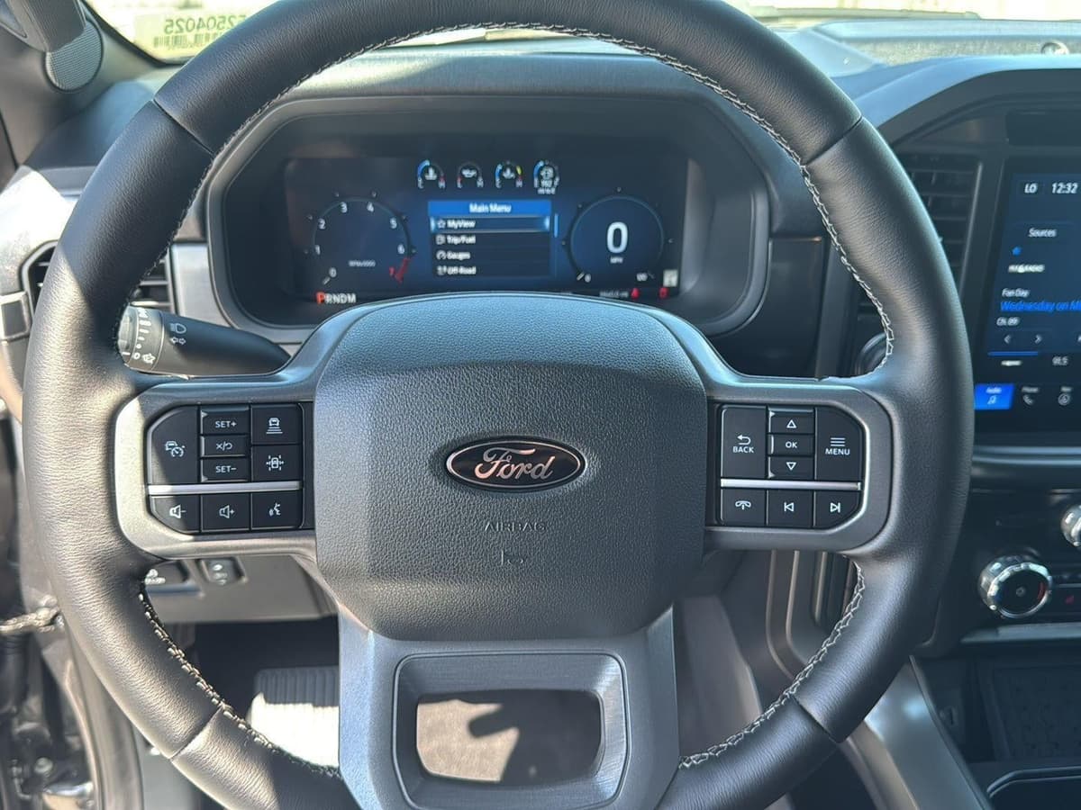 2025 Ford F-150 - Image 17