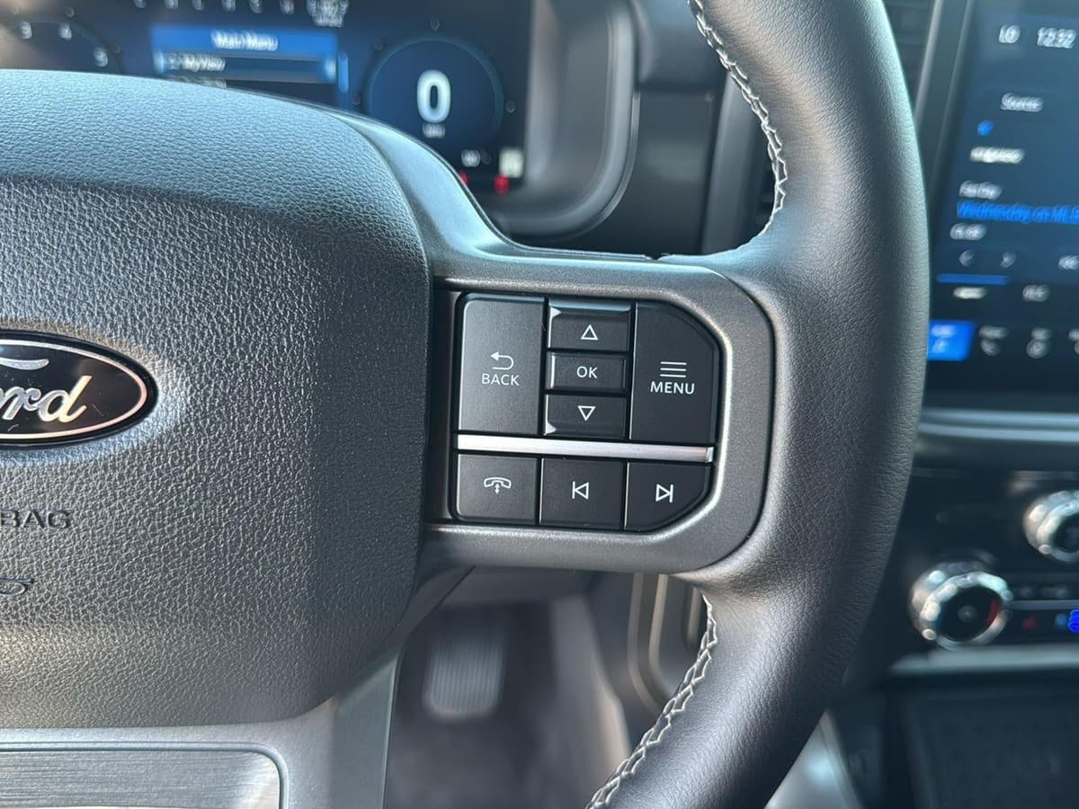 2025 Ford F-150 - Image 19