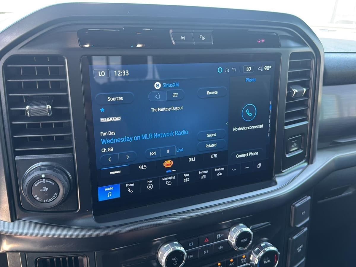 2025 Ford F-150 - Image 21