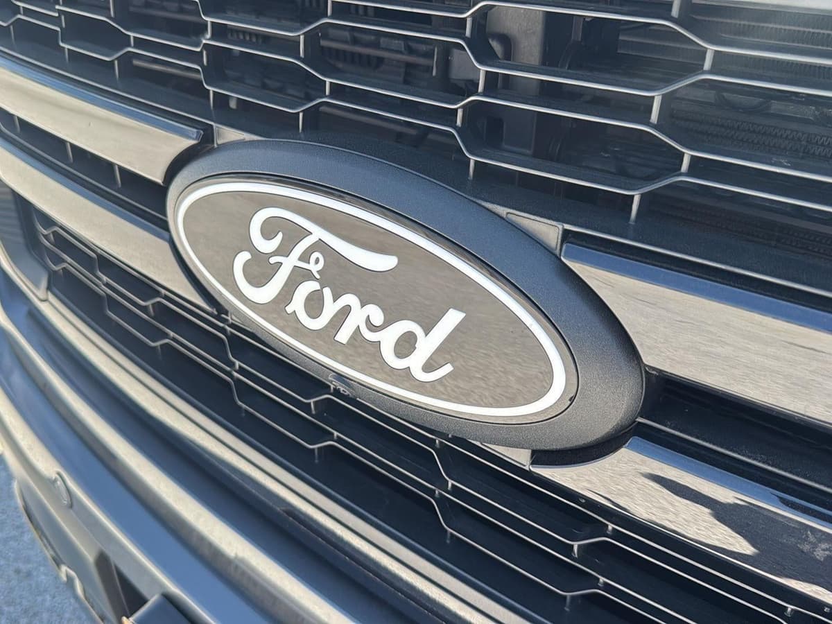 2025 Ford F-150 - Image 33