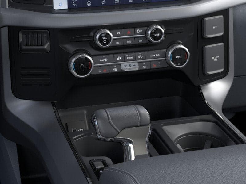 2025 Ford F-150 Lightning - Image 15