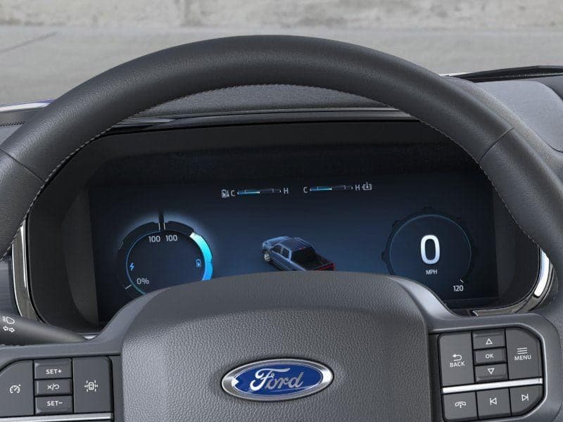 2025 Ford F-150 Lightning - Image 13