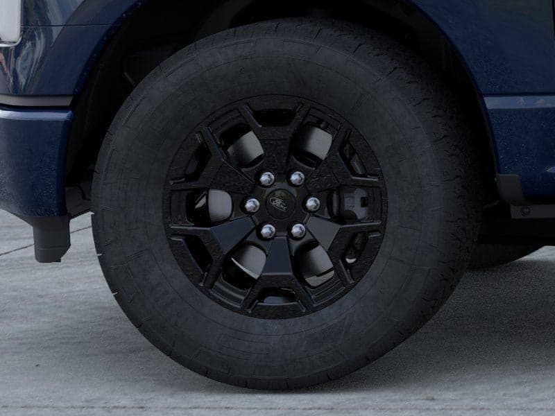 2025 Ford F-150 Lightning - Image 19