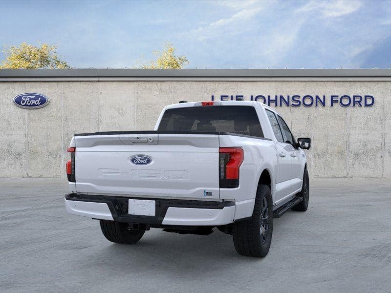 2025 Ford F-150 Lightning - Image 8
