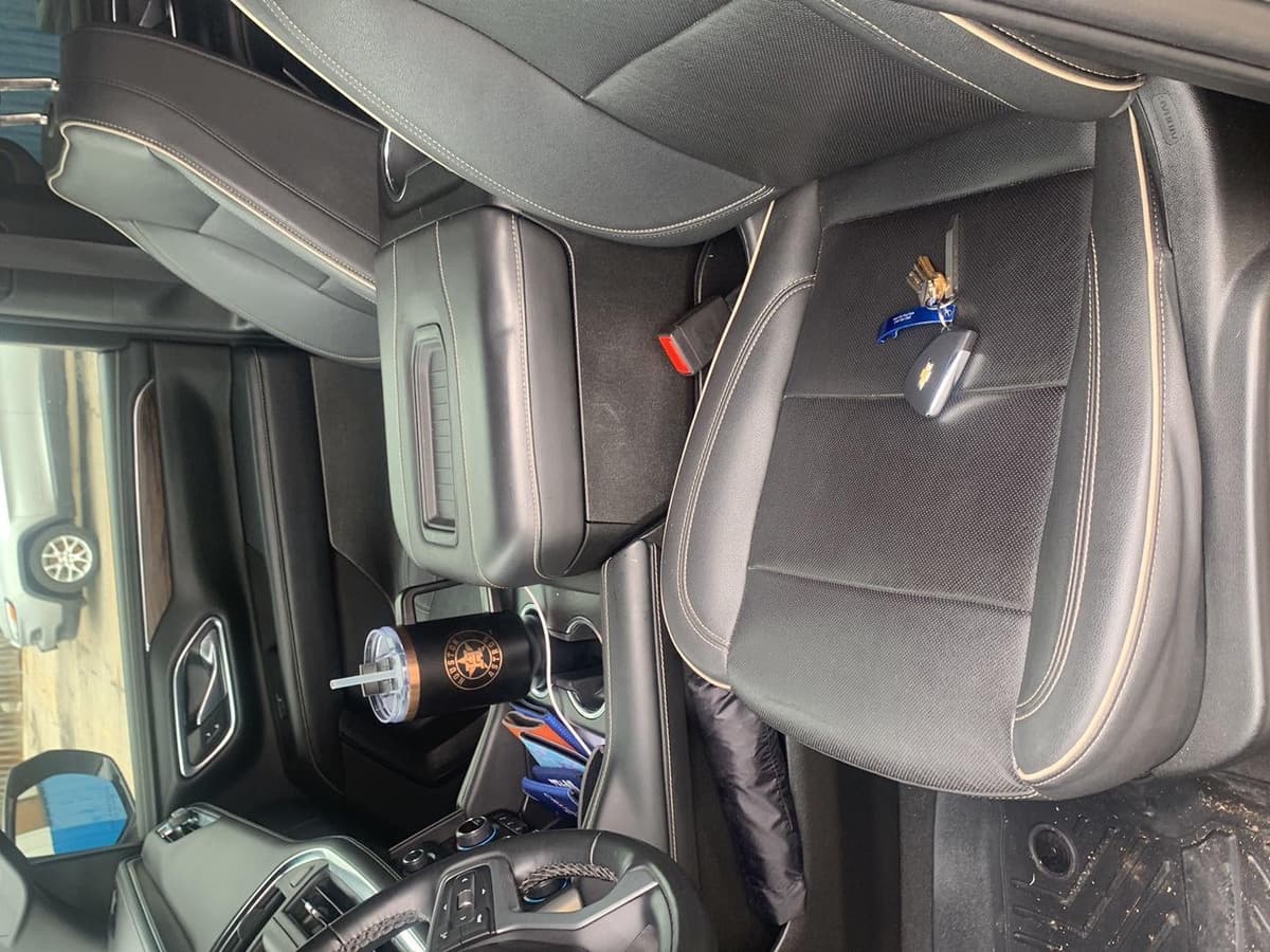 2023 Chevrolet Tahoe - Image 2