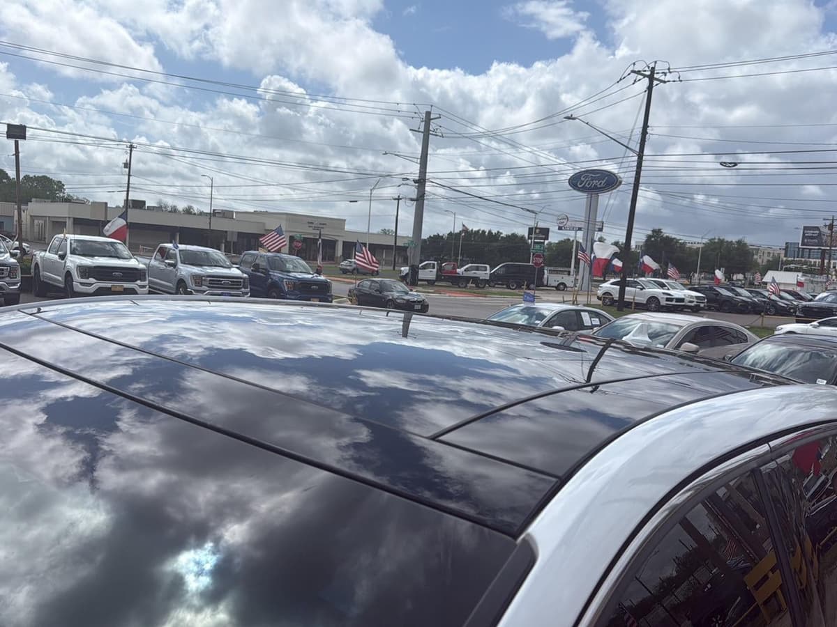 2019 Ford Edge - Image 10