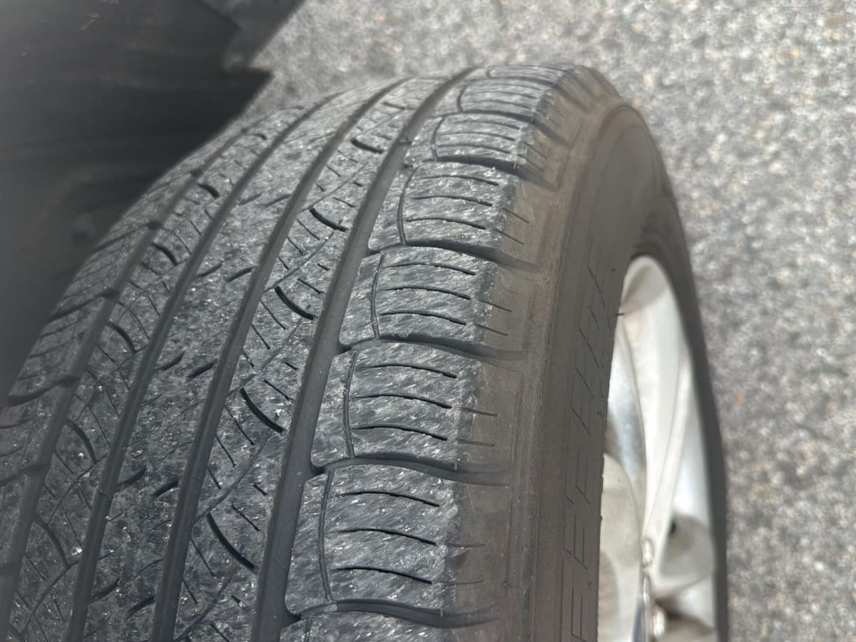 2019 Ford Edge - Image 3