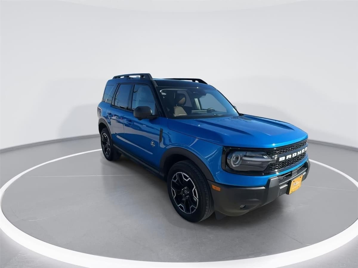 2025 Ford Bronco Sport - Image 2