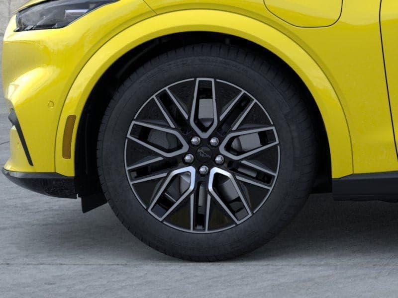2025 Ford Mustang Mach-E - Image 19