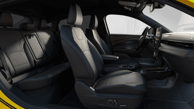 2025 Ford Mustang Mach-E - Image 27