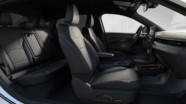 2025 Ford Mustang Mach-E - Image 27