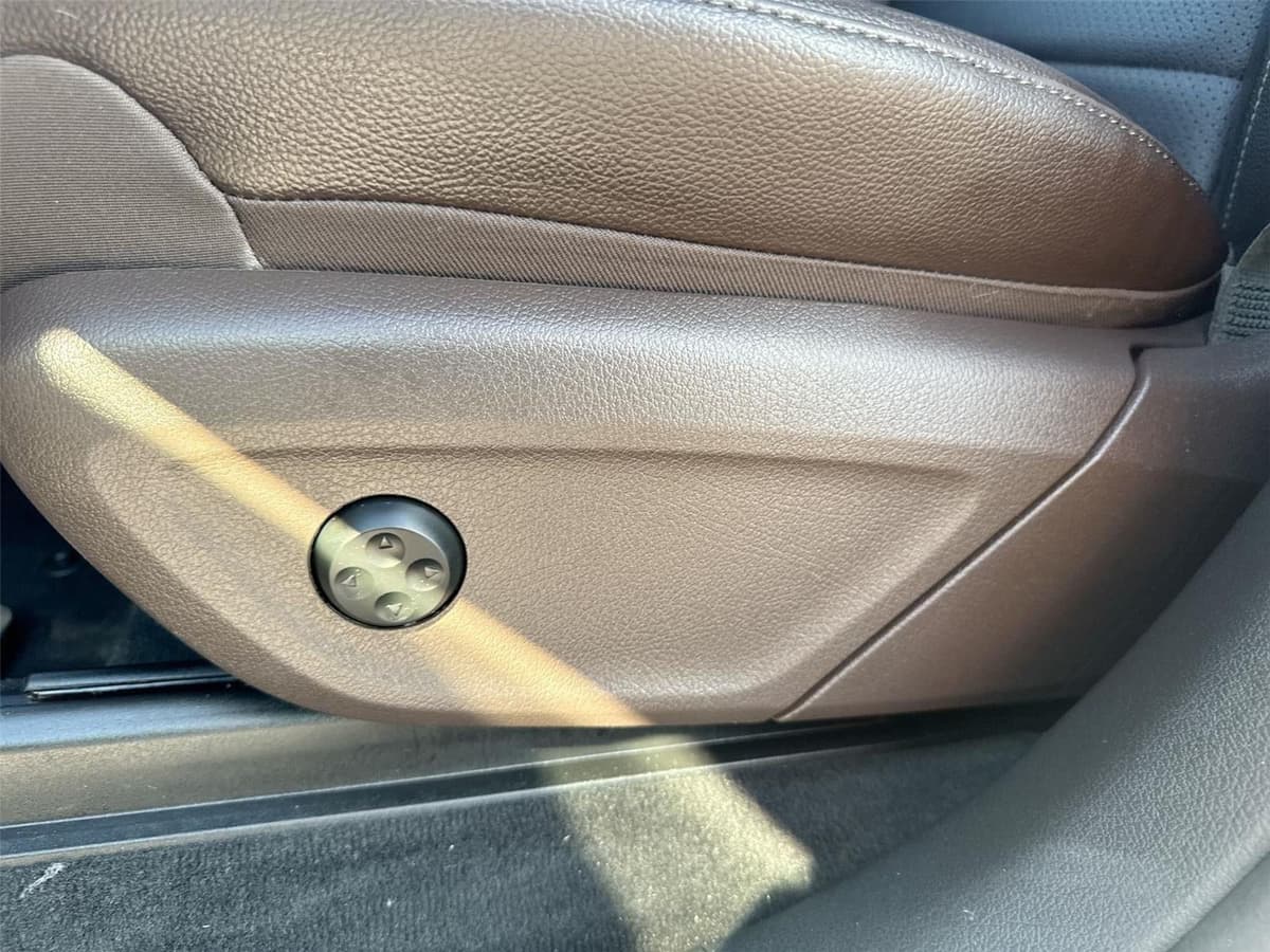 2022 Mercedes-Benz GLE - Image 14