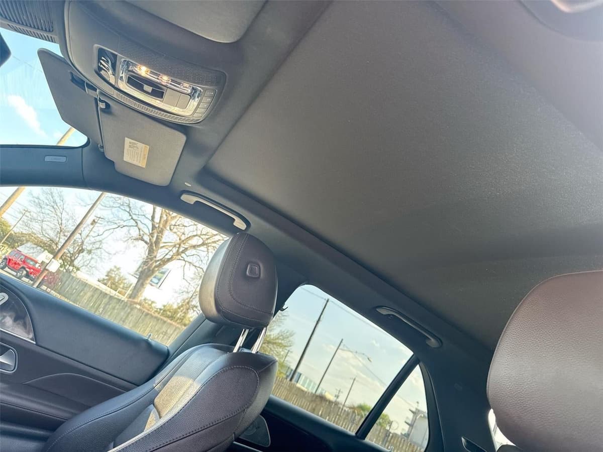 2022 Mercedes-Benz GLE - Image 16