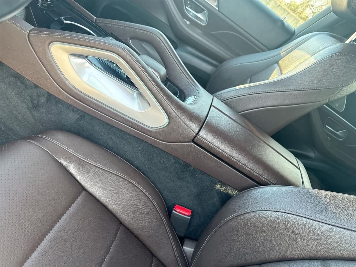 2022 Mercedes-Benz GLE - Image 23