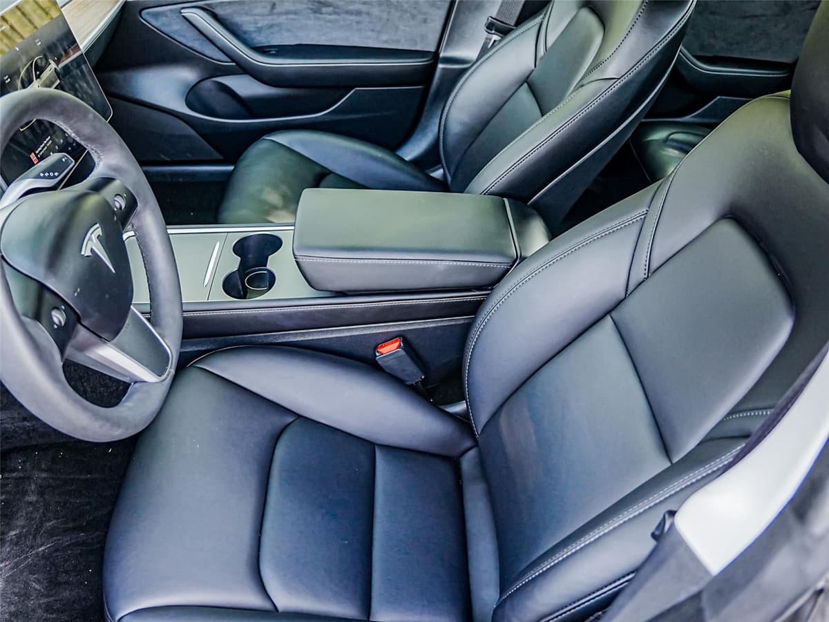 2023 Tesla Model 3 - Image 10