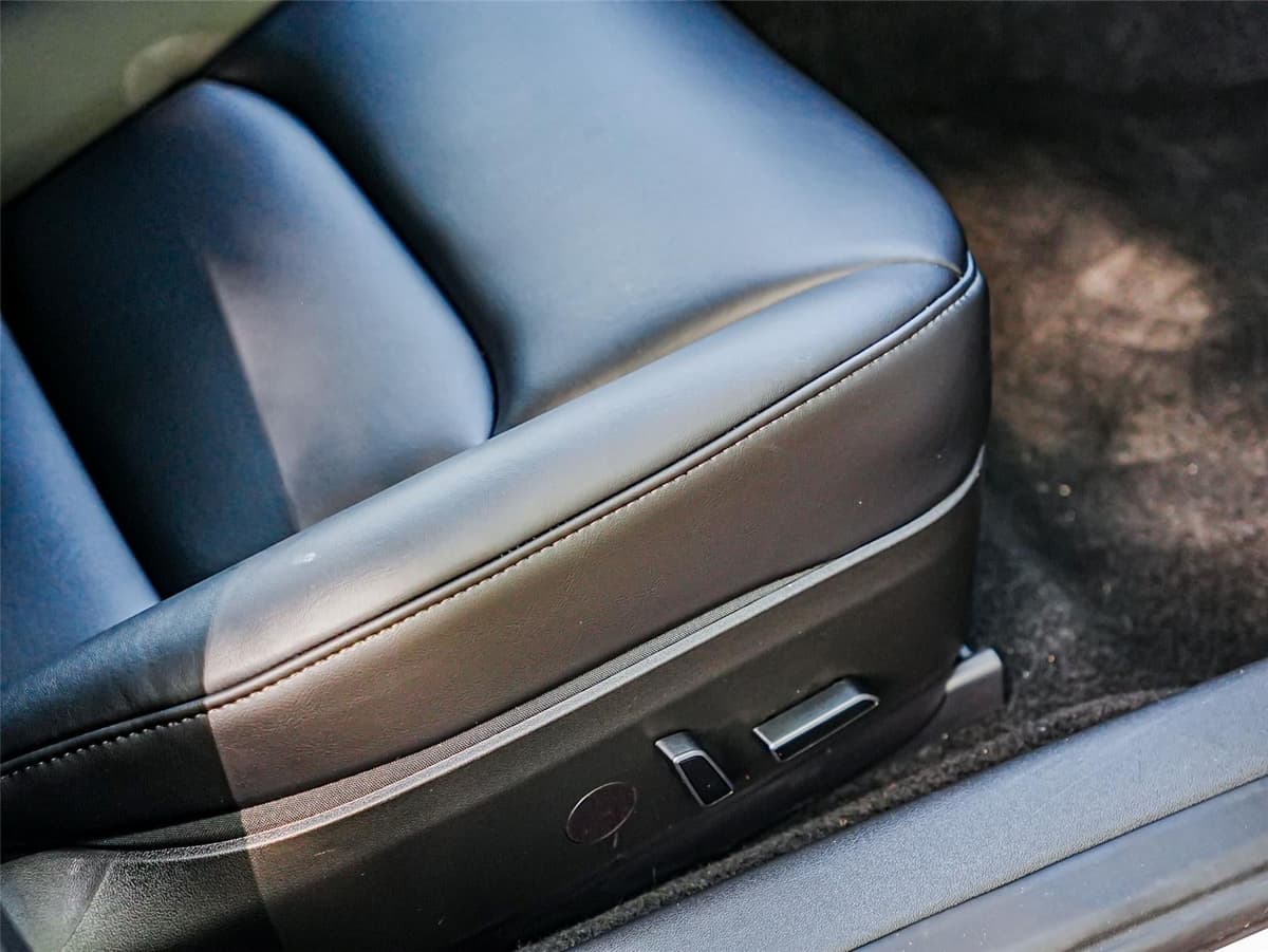 2023 Tesla Model 3 - Image 22
