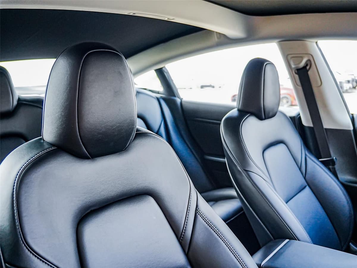2023 Tesla Model 3 - Image 24