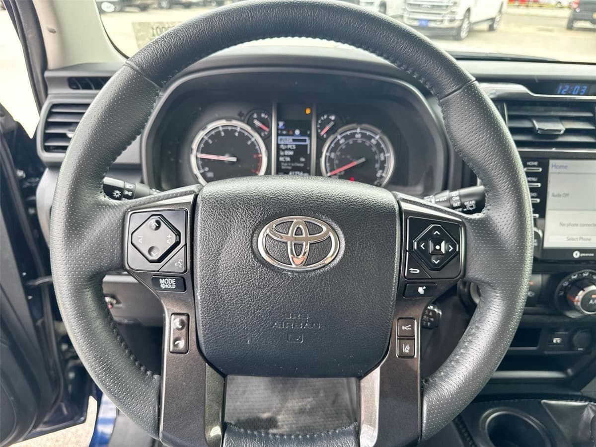 2022 Toyota 4Runner - Image 11