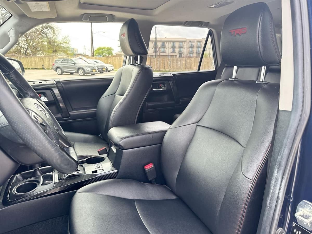 2022 Toyota 4Runner - Image 13