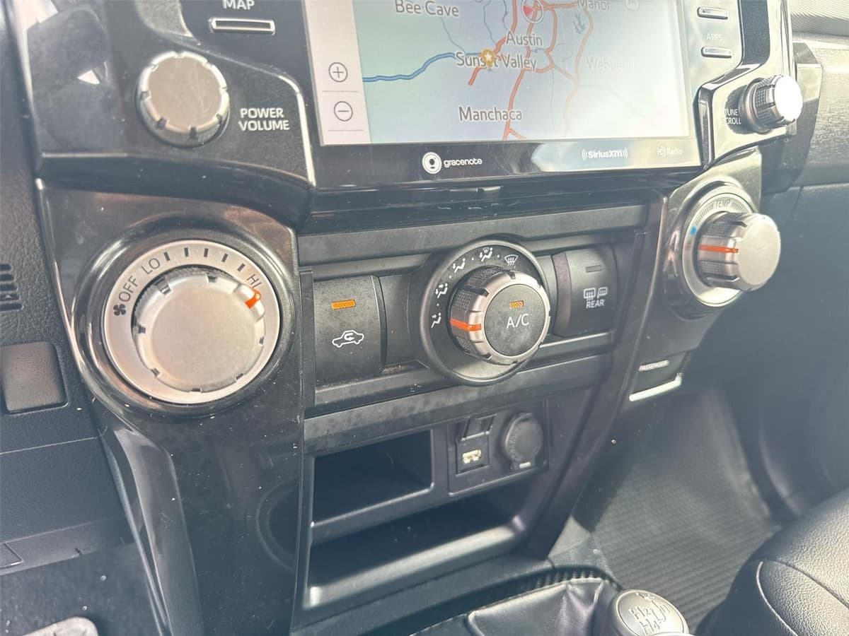 2022 Toyota 4Runner - Image 17