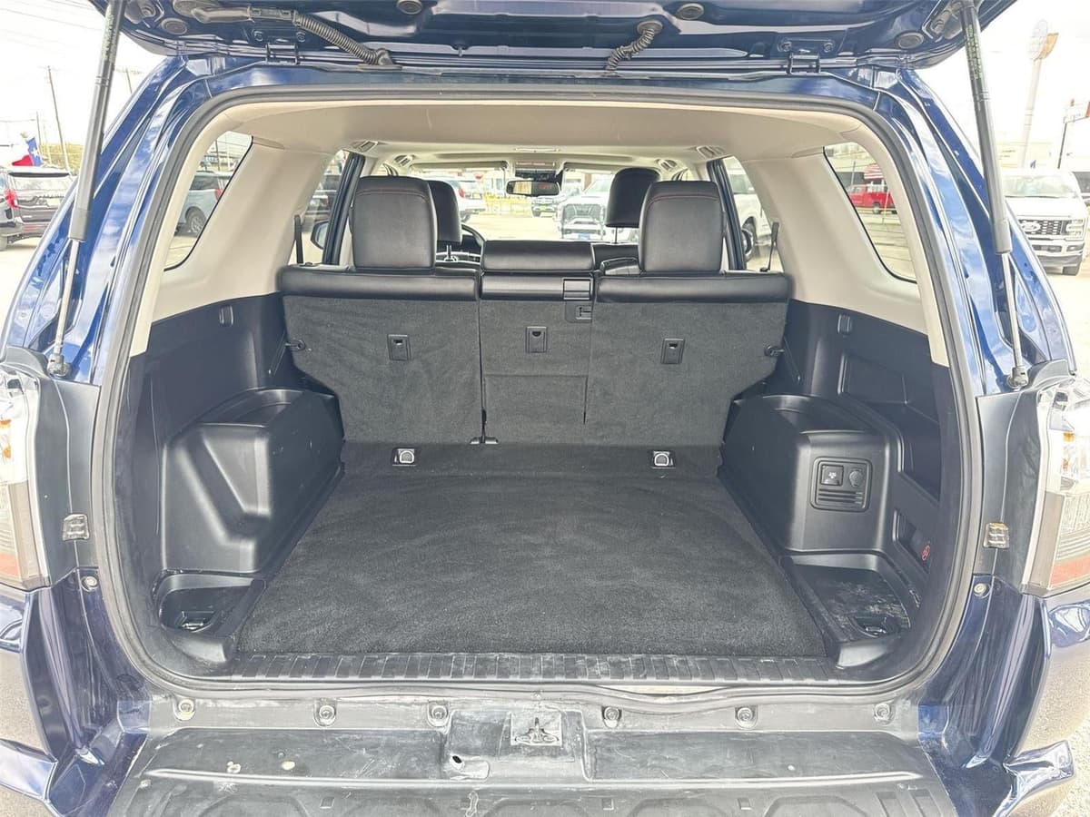 2022 Toyota 4Runner - Image 21