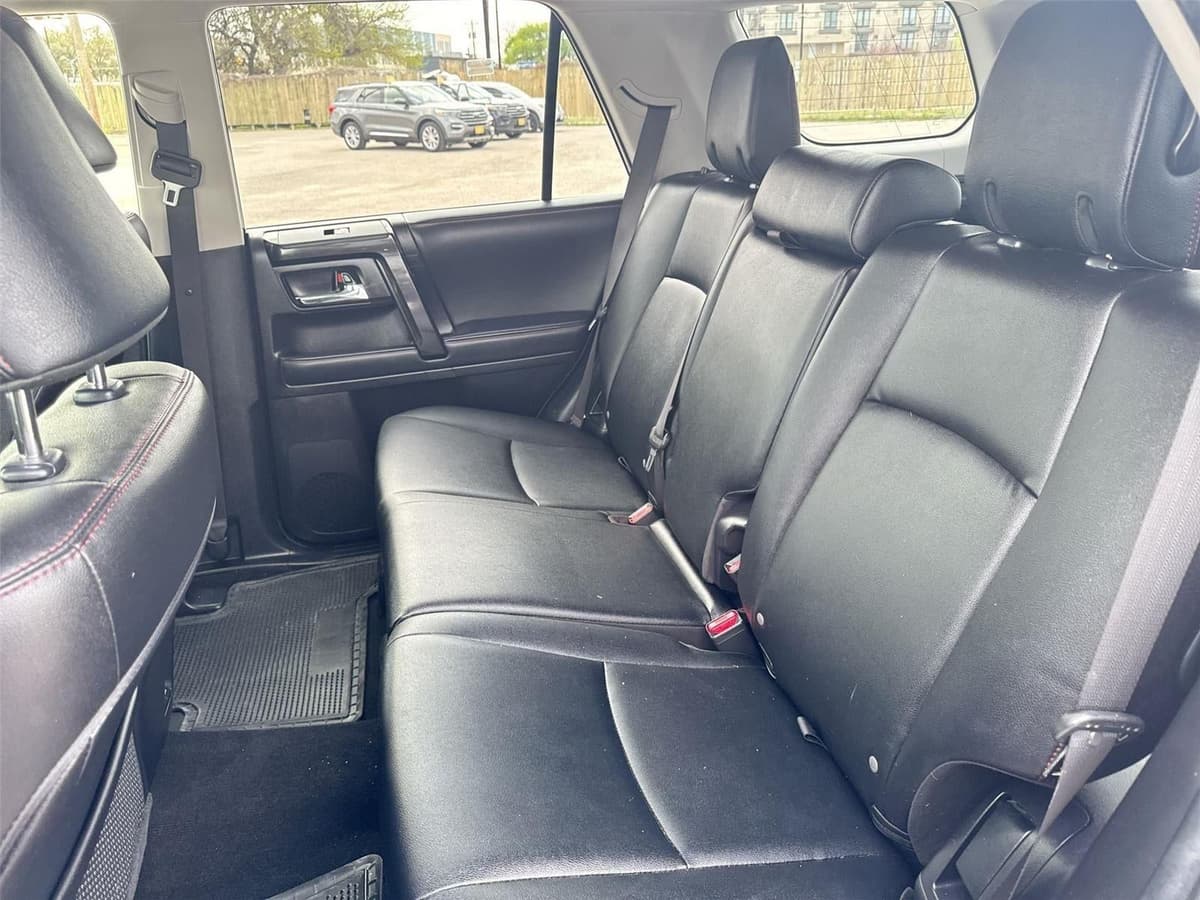 2022 Toyota 4Runner - Image 25