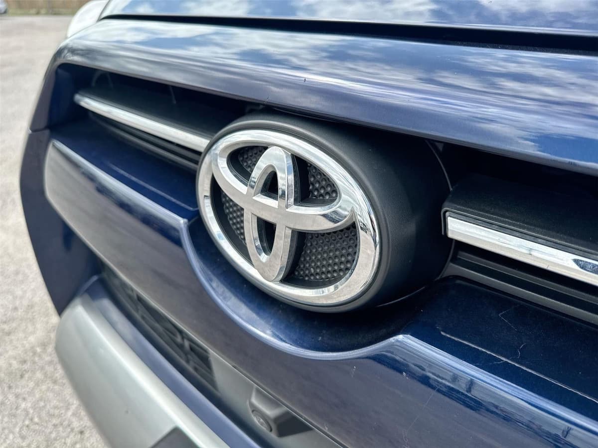 2022 Toyota 4Runner - Image 30