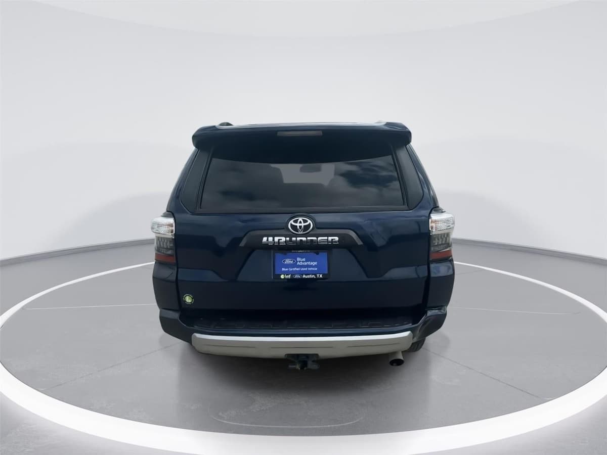 2022 Toyota 4Runner - Image 7