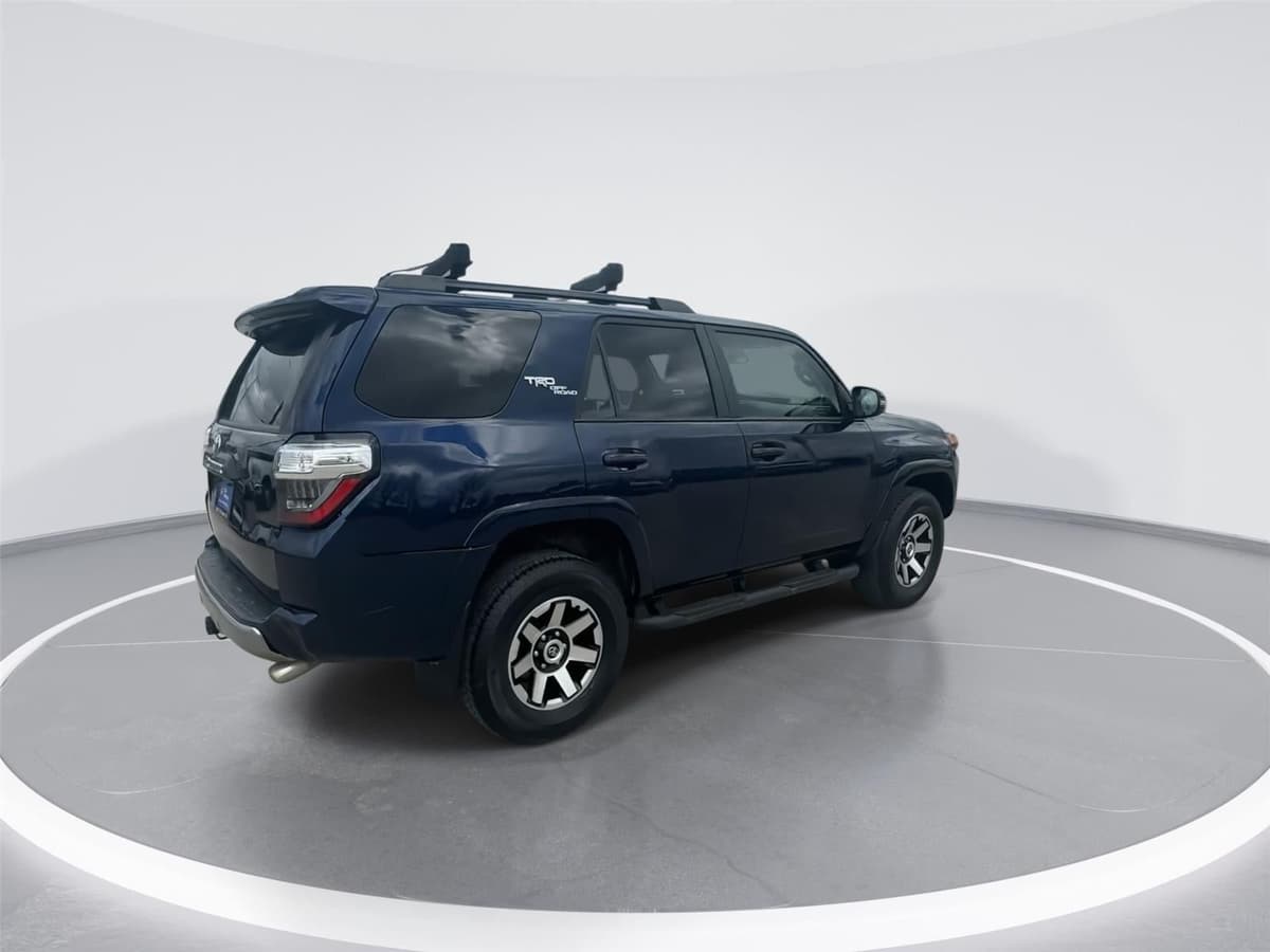 2022 Toyota 4Runner - Image 8