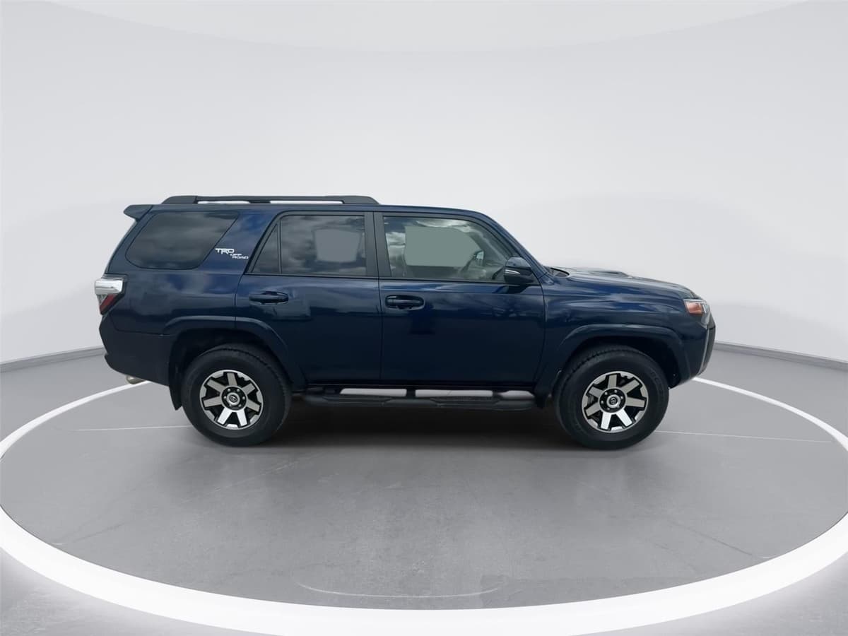 2022 Toyota 4Runner - Image 9