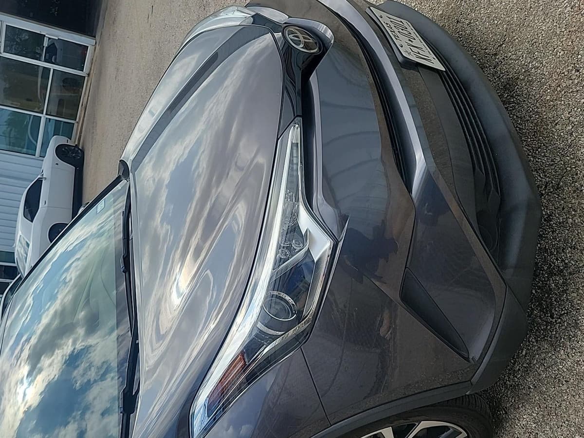 2019 Toyota C-HR - Image 10